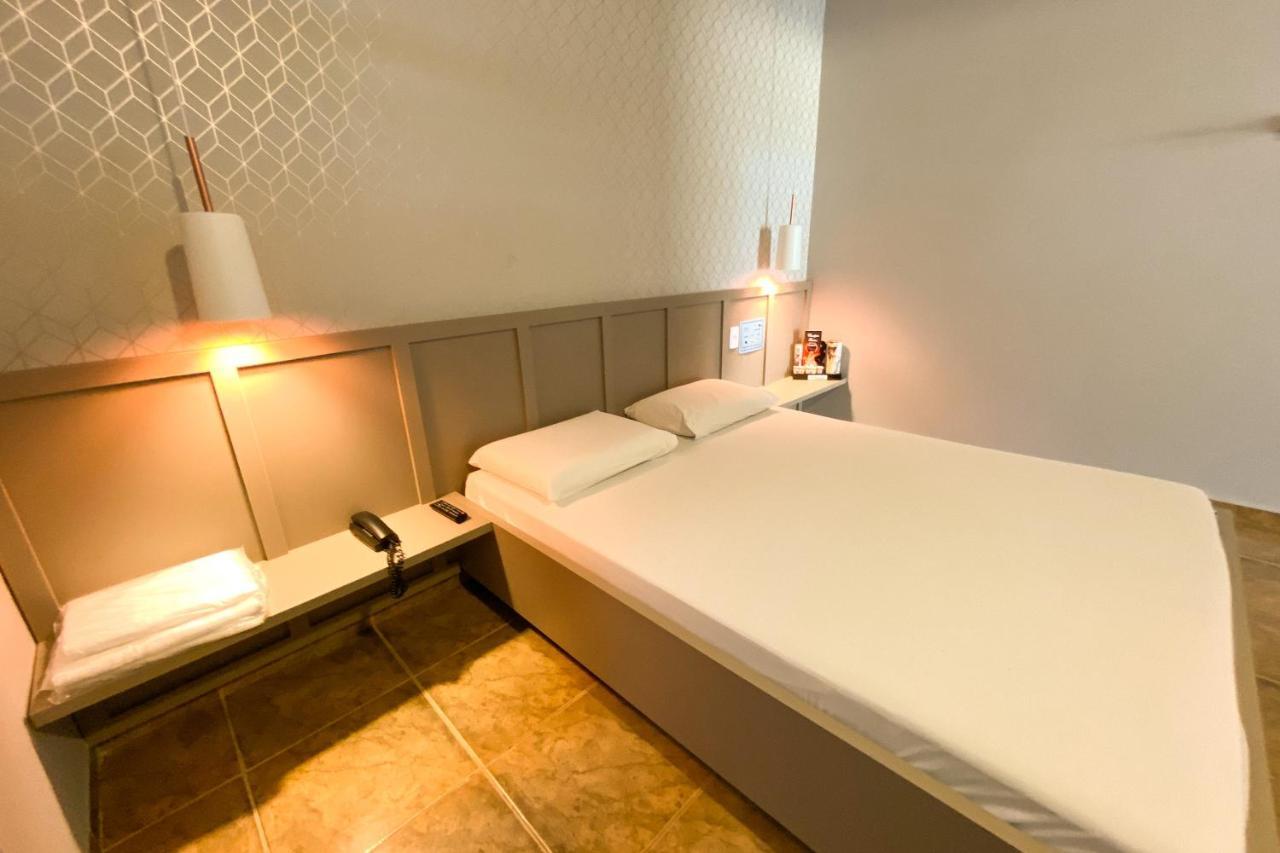 Dreams Motel Ponte Nova Bagian luar foto