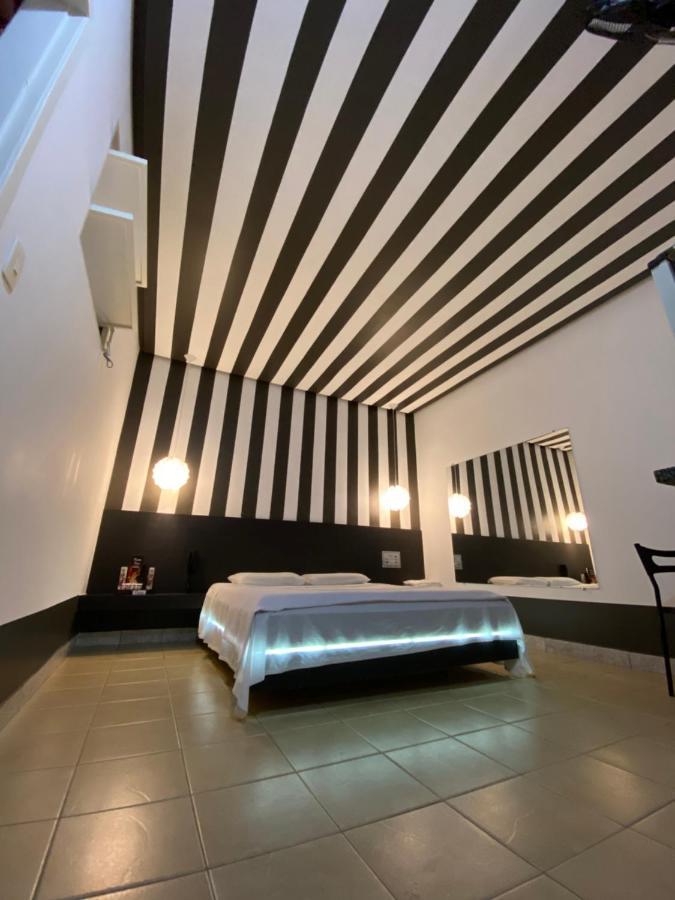 Dreams Motel Ponte Nova Bagian luar foto
